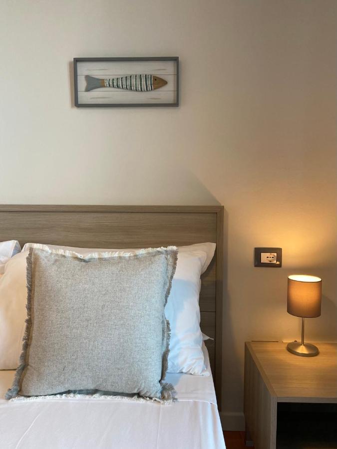Albergo La Pescatrice Moniga del Garda Exterior photo