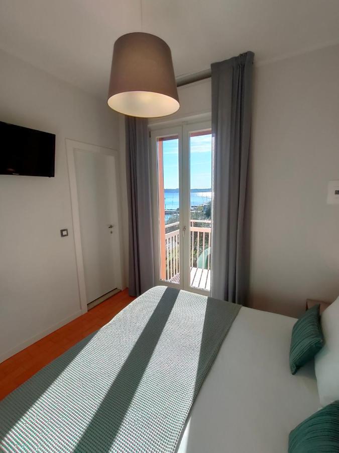 Albergo La Pescatrice Moniga del Garda Exterior photo