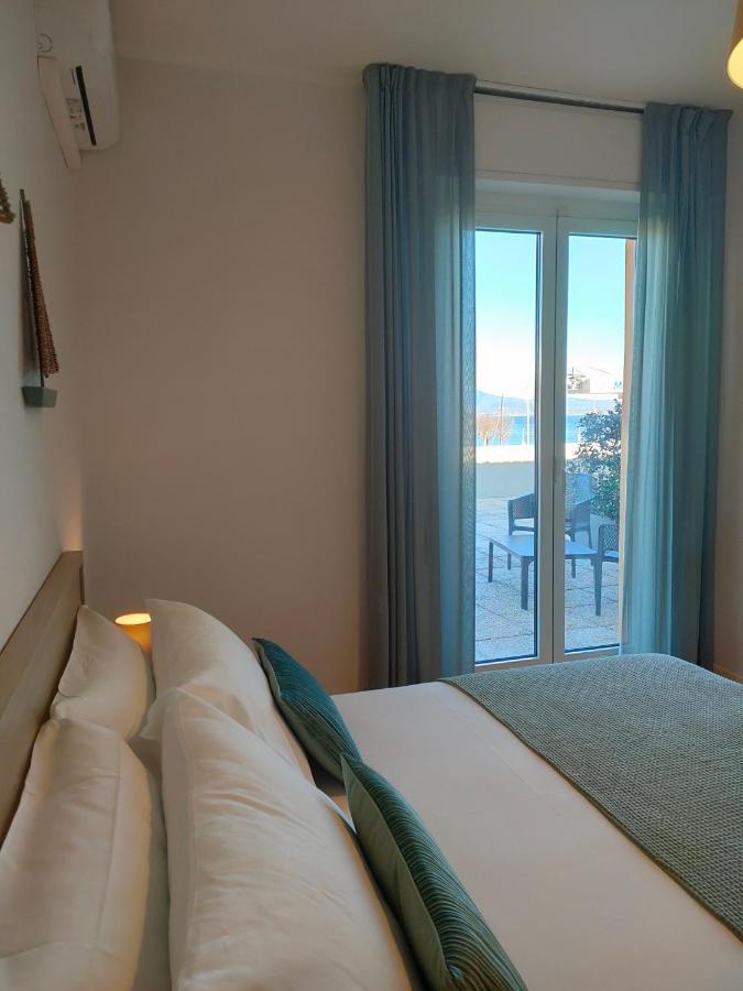 Albergo La Pescatrice Moniga del Garda Exterior photo