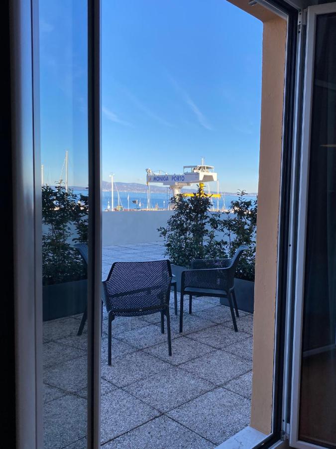 Albergo La Pescatrice Moniga del Garda Exterior photo